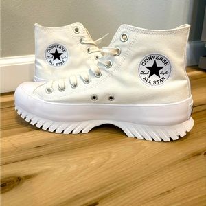 Converse Chuck Taylor All Star Move Platforms